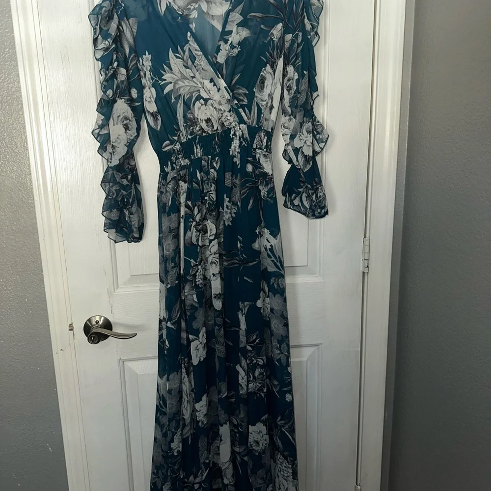 Floral Blue Dress with Ruffle Sleeves - Picture 2 of 3
